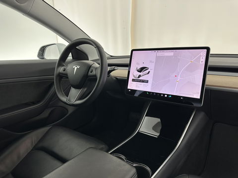 Tesla Model 3 Standard RWD Plus 60 kWh [ 3-Fase ] (INCL-BTW) Aut. *PANO | AUTO-PILOT | LUXURY-LEATHER | KEYLESS | FULL-LED | MEMORY-PACK | SURROUND-VIEW | DAB | CARPLAY | DIGI-COCKPIT | LANE-ASSIST | COMFORT-SEATS | 18"ALU*