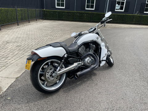 Harley Davidson Chopper VRSCF V-Rod Muscle STAGE.1 Vance & Hines Nl Geleverd 1e eigenaar