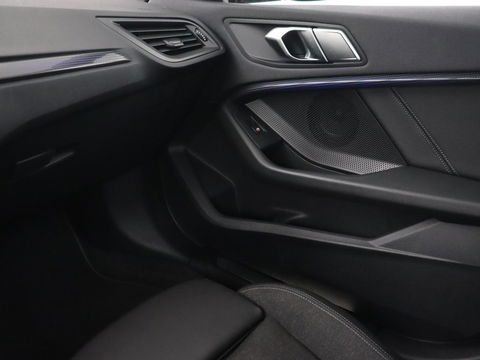 BMW 1-serie 118i Executive Edition | Navigatie | Camera | LED