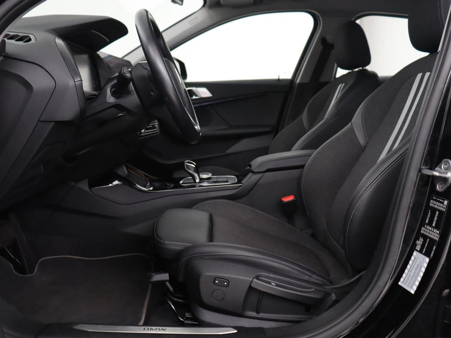 BMW 1-serie 118i Executive Edition | Navigatie | Camera | LED