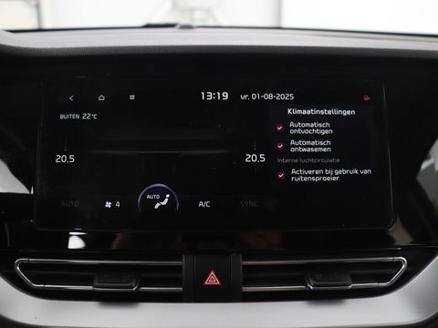 Kia Niro 1.6 GDi Hybrid DynamicLine | Automaat | Apple Carplay | LED | Camera |