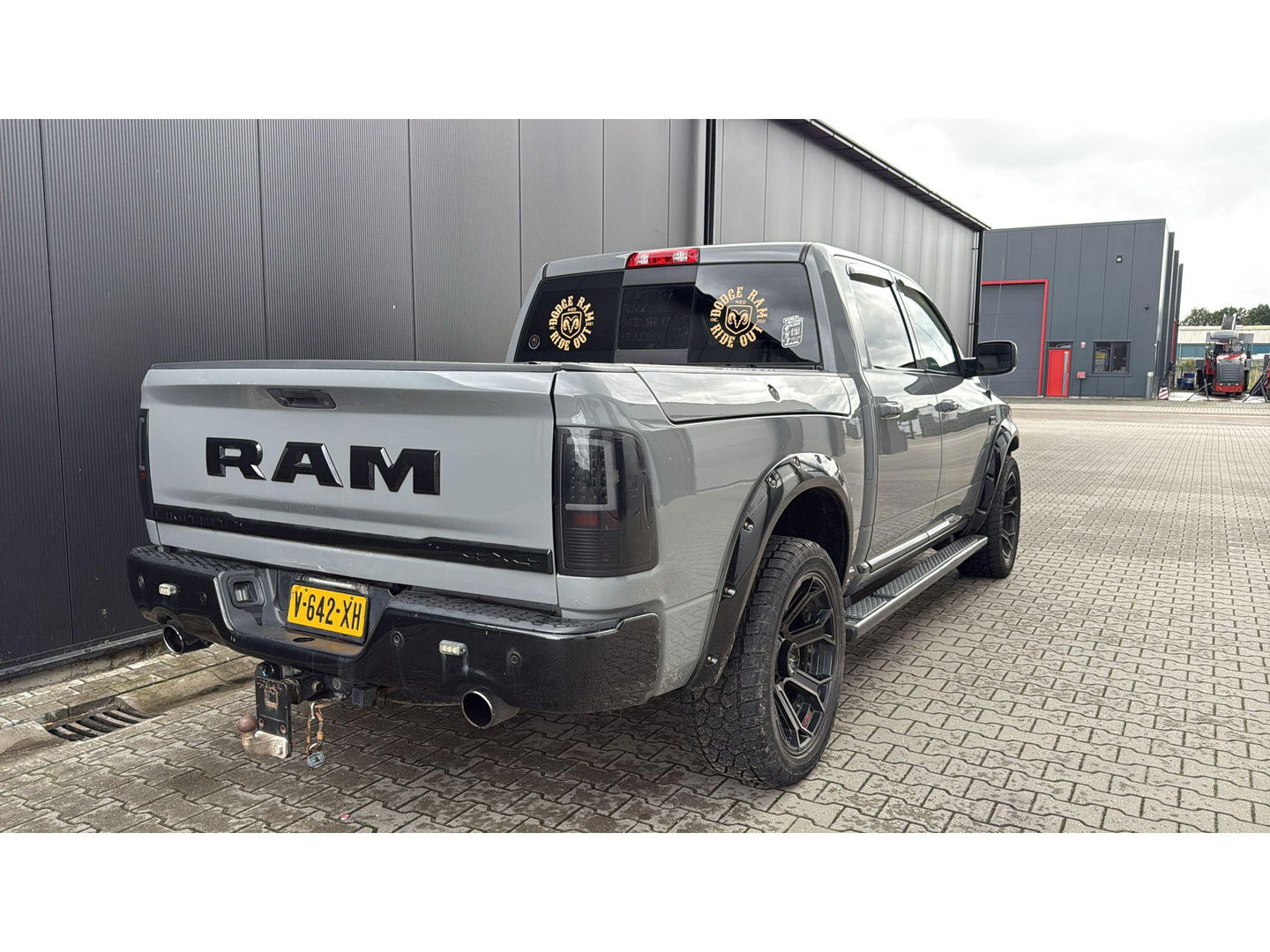 Dodge Ram 1500 5.7 V8 4x4 Crew Cab 5'7 Limited