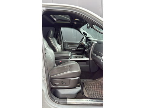 Dodge Ram 1500 5.7 V8 4x4 Crew Cab 5'7 Limited