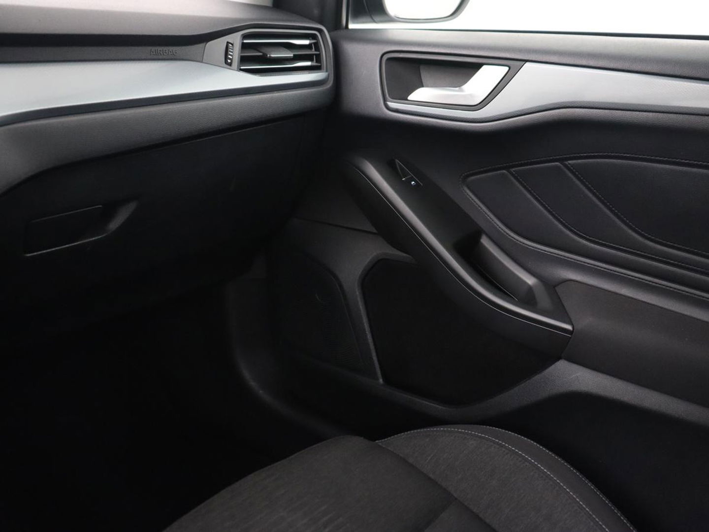Ford Focus 1.5 EcoBoost Active Business | Trekhaak | Automaat | Rijstrook Ass. |