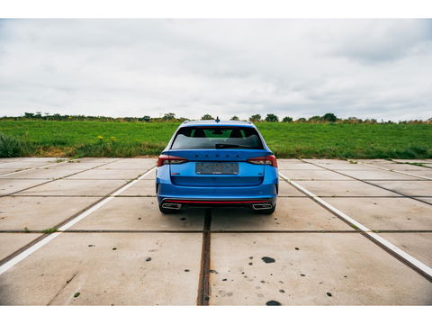 Škoda Octavia Combi 1.4 TSI RS iV PHEV | TREKHAAK | COMFORT SPORT STOELEN | ALCANTARA