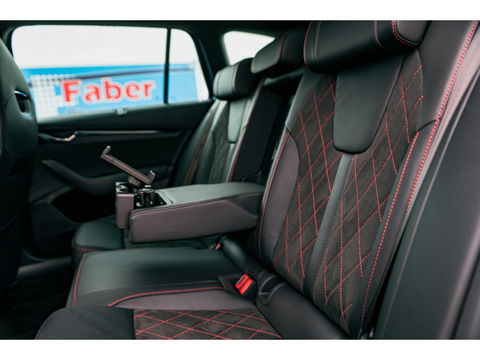 Škoda Octavia Combi 1.4 TSI RS iV PHEV | TREKHAAK | COMFORT SPORT STOELEN | ALCANTARA