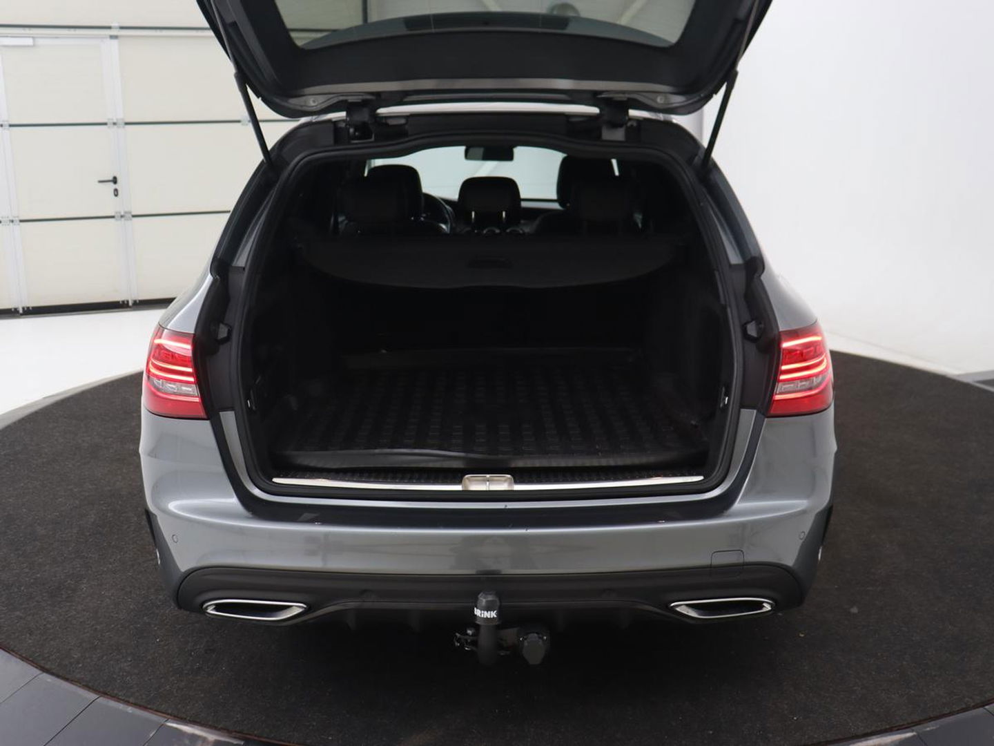 Mercedes-Benz C-Klasse Estate 180 Business Solution AMG | Trekhaak | Night-pakket | Navigatie | LED |