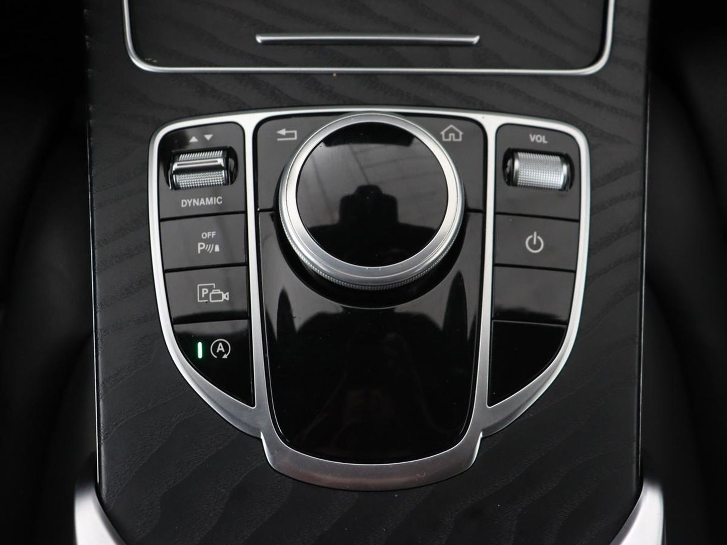 Mercedes-Benz C-Klasse Estate 180 Business Solution AMG | Trekhaak | Night-pakket | Navigatie | LED |