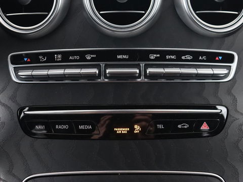 Mercedes-Benz C-Klasse Estate 180 Business Solution AMG | Trekhaak | Night-pakket | Navigatie | LED |