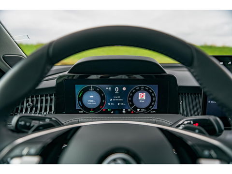 Škoda Superb Combi 1.5 TSI PHEV Laurin & Klement | PANO | TREKHAAK | LEDER