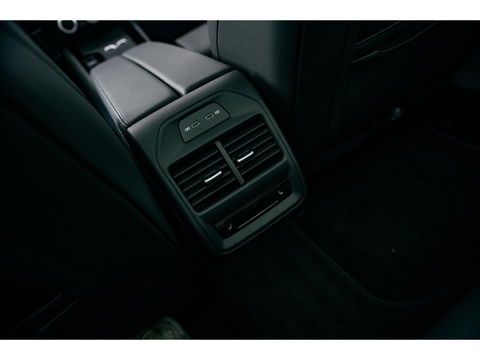 Škoda Superb Combi 1.5 TSI PHEV Laurin & Klement | PANO | TREKHAAK | LEDER
