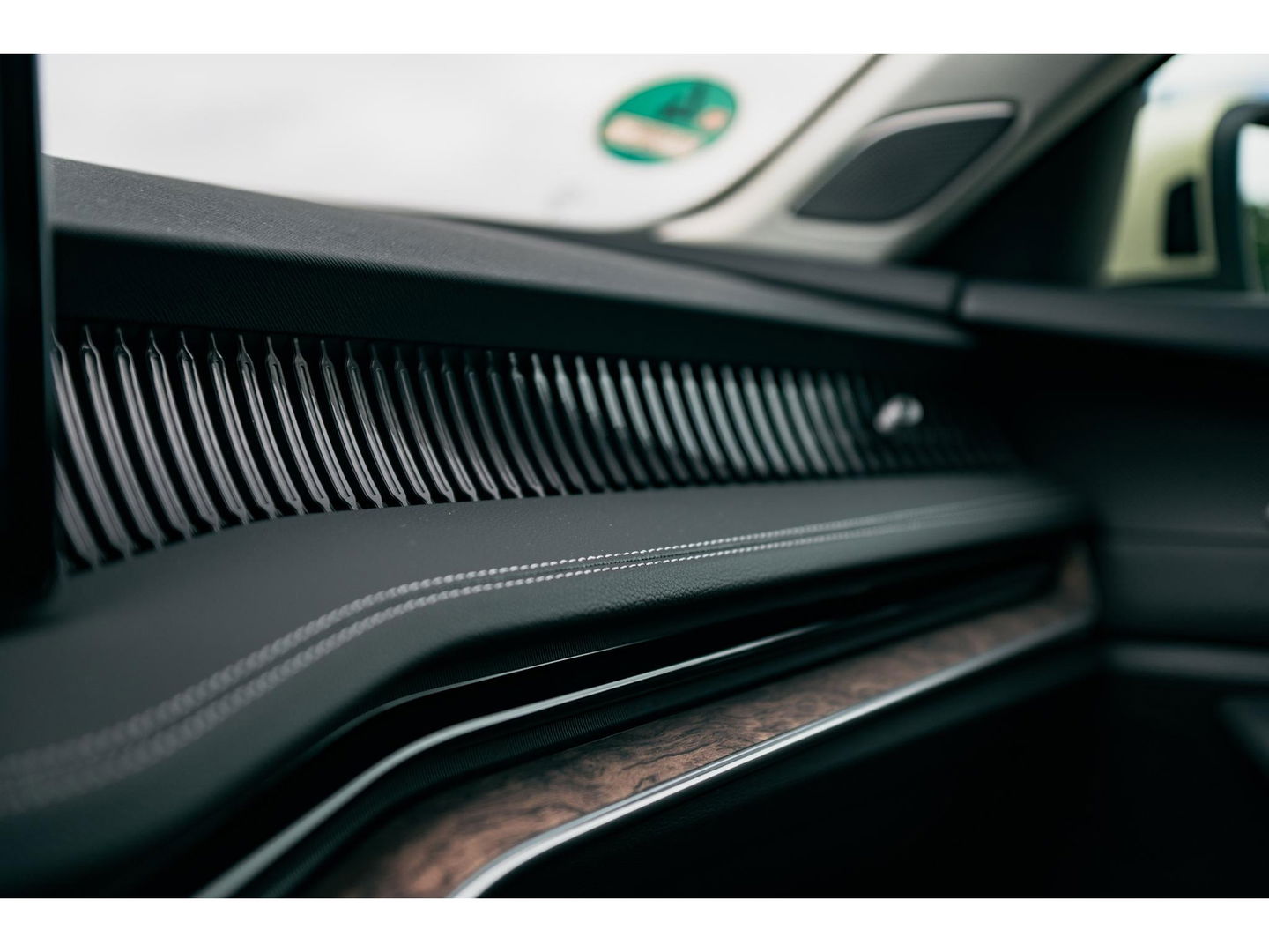 Škoda Superb Combi 1.5 TSI PHEV Laurin & Klement | PANO | TREKHAAK | LEDER