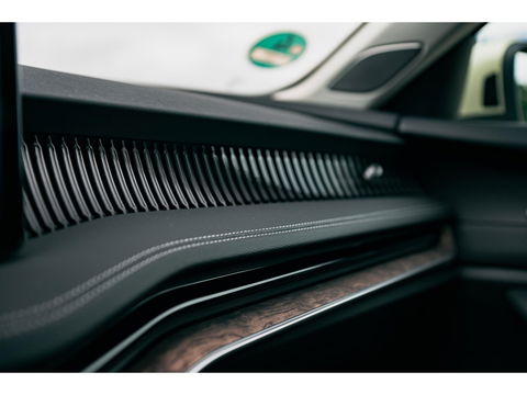 Škoda Superb Combi 1.5 TSI PHEV Laurin & Klement | PANO | TREKHAAK | LEDER