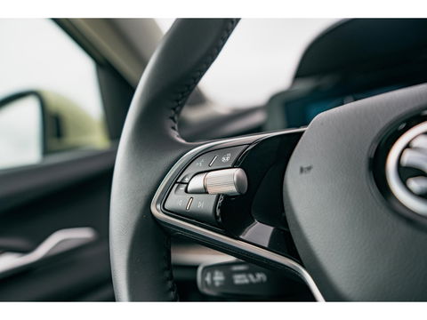 Škoda Superb Combi 1.5 TSI PHEV Laurin & Klement | PANO | TREKHAAK | LEDER