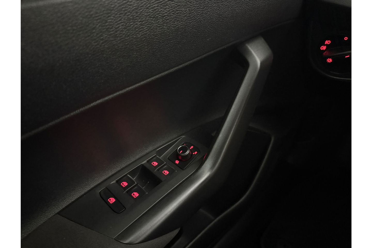 Volkswagen Polo 1.0 TSI Highline DSG LED Carplay Clima Navigatie PDC 15"LMV