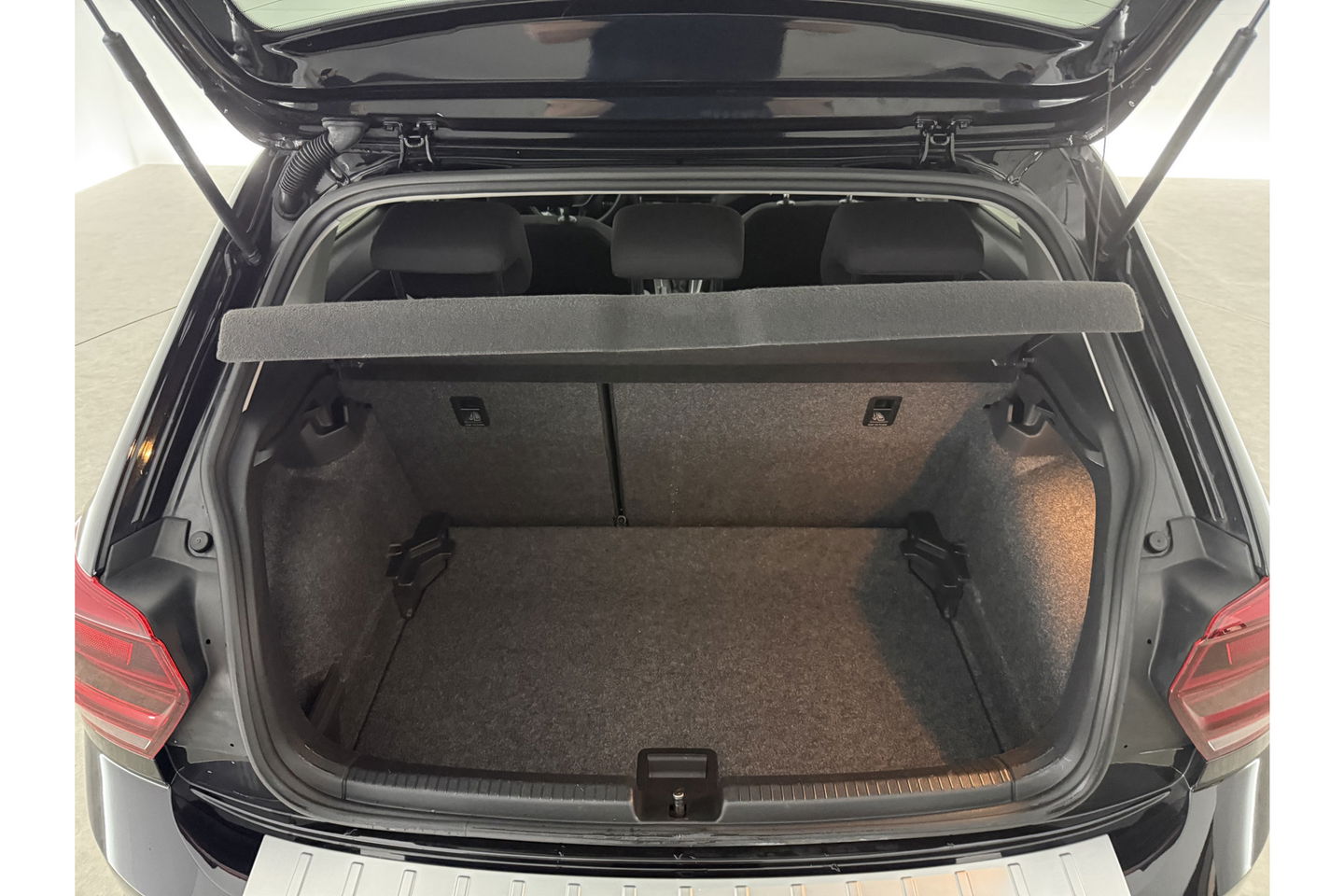 Volkswagen Polo 1.0 TSI Highline DSG LED Carplay Clima Navigatie PDC 15"LMV