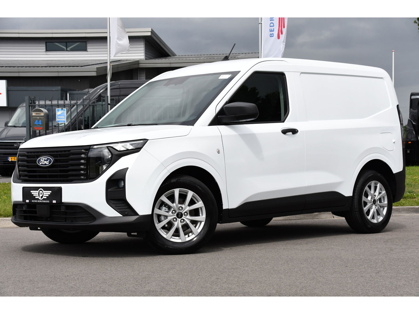 Ford Transit Courier 1.5 EcoBlue PB Edition Virtual, Camera, Cruise, Carplay, 100pk, Led, Multimedia, Trekhaak, Sensoren, Uniek!