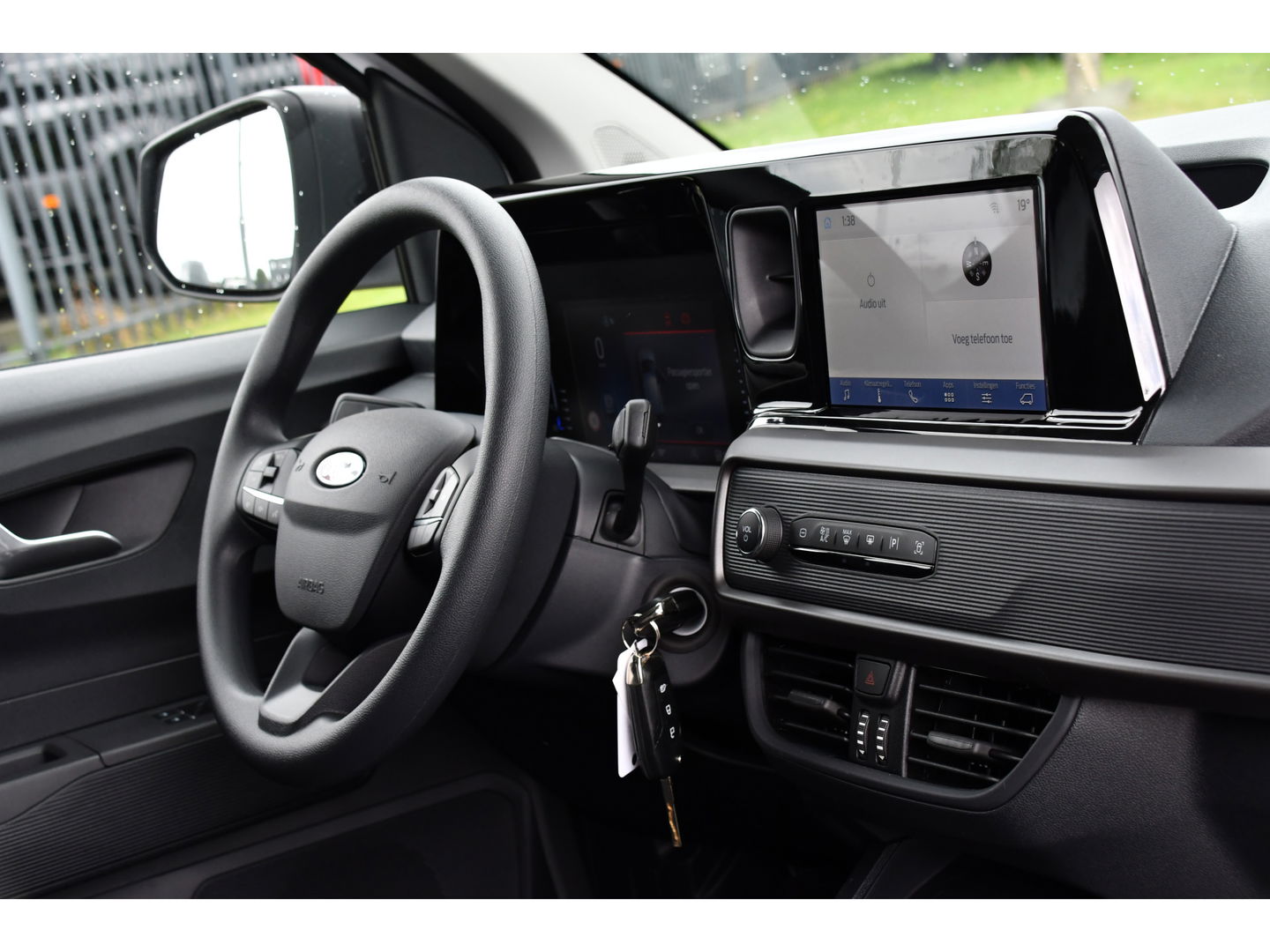 Ford Transit Courier 1.5 EcoBlue PB Edition Virtual, Camera, Cruise, Carplay, 100pk, Led, Multimedia, Trekhaak, Sensoren, Uniek!