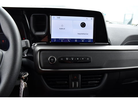 Ford Transit Courier 1.5 EcoBlue PB Edition Virtual, Camera, Cruise, Carplay, 100pk, Led, Multimedia, Trekhaak, Sensoren, Uniek!