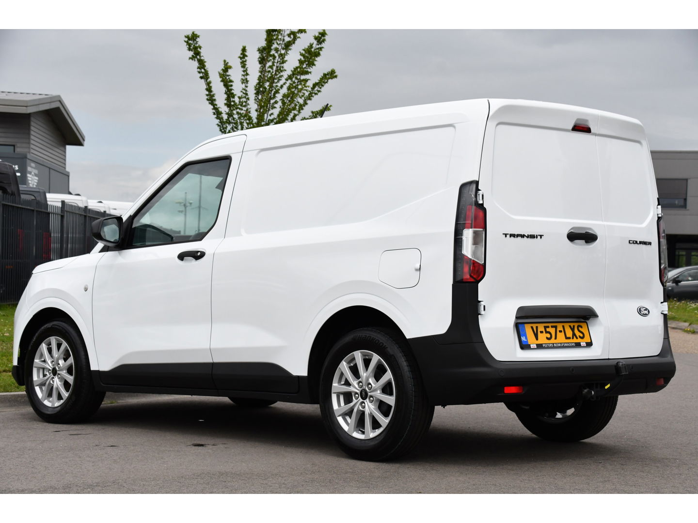 Ford Transit Courier 1.5 EcoBlue PB Edition Virtual, Camera, Cruise, Carplay, 100pk, Led, Multimedia, Trekhaak, Sensoren, Uniek!