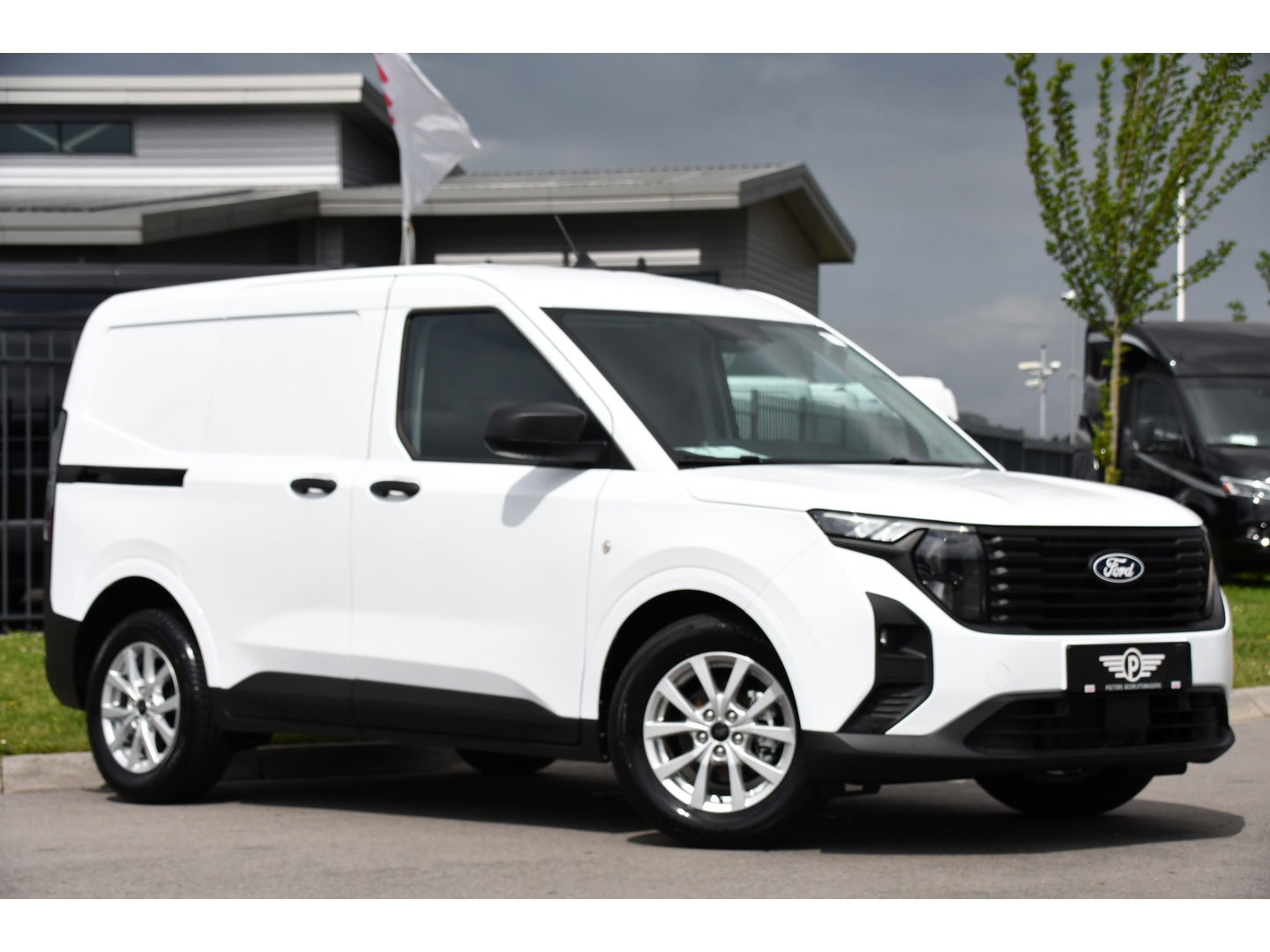 Ford Transit Courier 1.5 EcoBlue PB Edition Virtual, Camera, Cruise, Carplay, 100pk, Led, Multimedia, Trekhaak, Sensoren, Uniek!