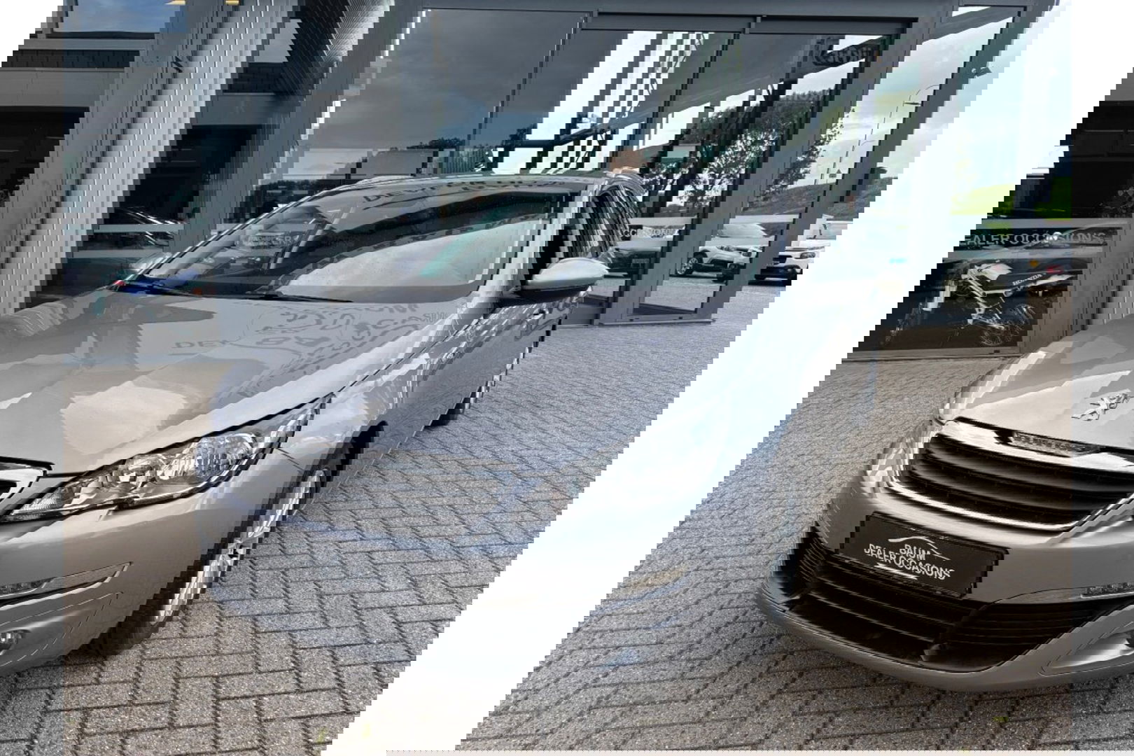 Peugeot 308 1.2 PURETECH STYLE 110 PK NAVI AIRCO/ECC PDC