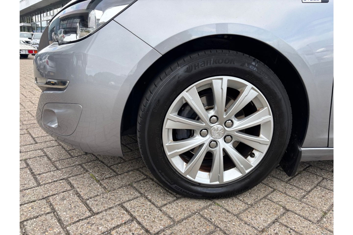 Peugeot 308 1.2 PURETECH STYLE 110 PK NAVI AIRCO/ECC PDC