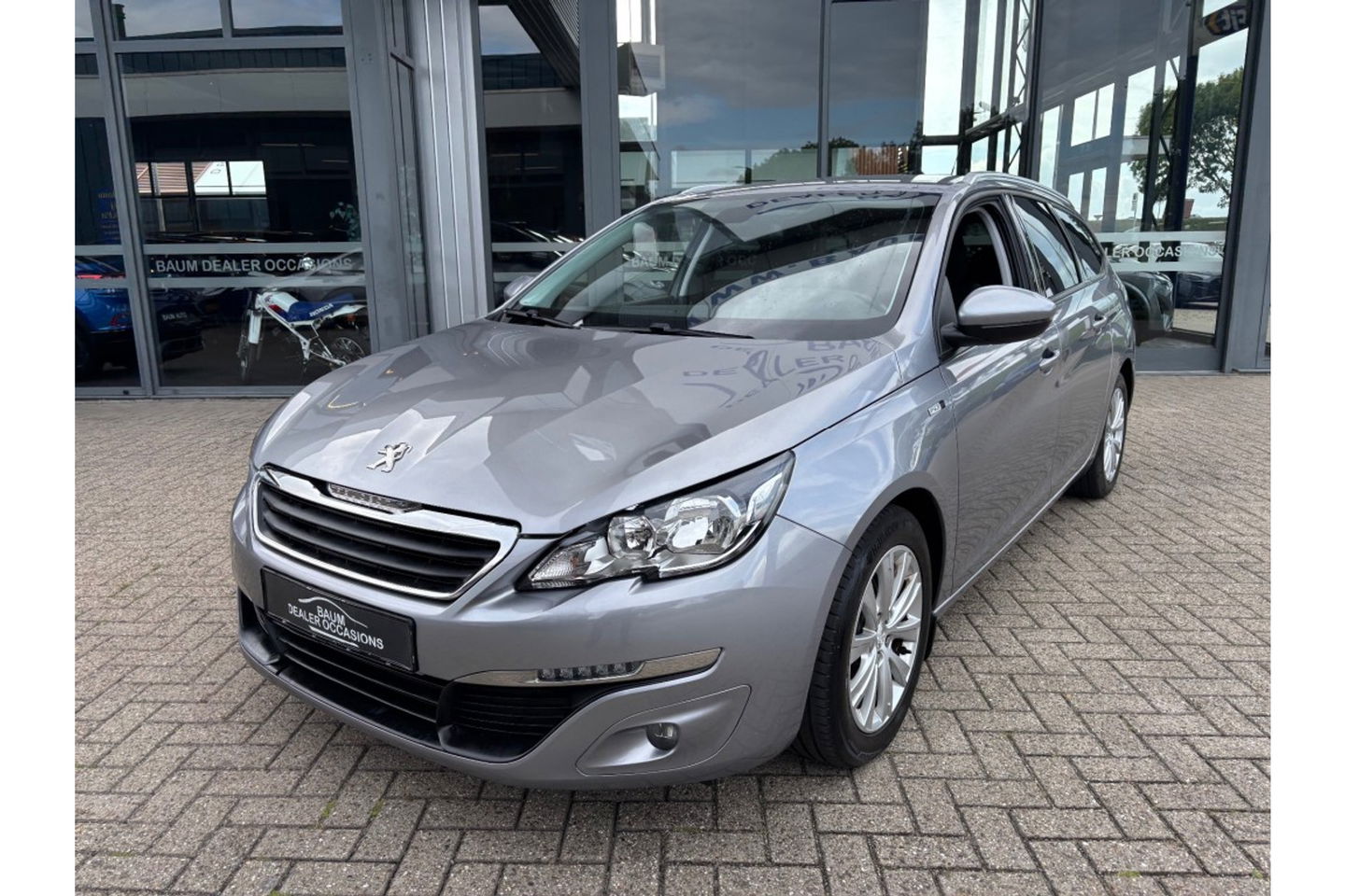 Peugeot 308 1.2 PURETECH STYLE 110 PK NAVI AIRCO/ECC PDC
