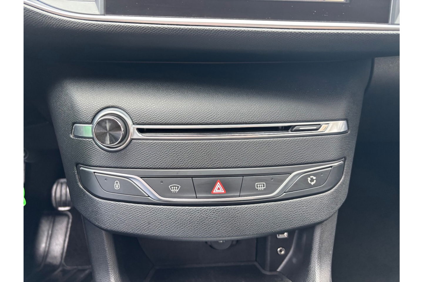 Peugeot 308 1.2 PURETECH STYLE 110 PK NAVI AIRCO/ECC PDC