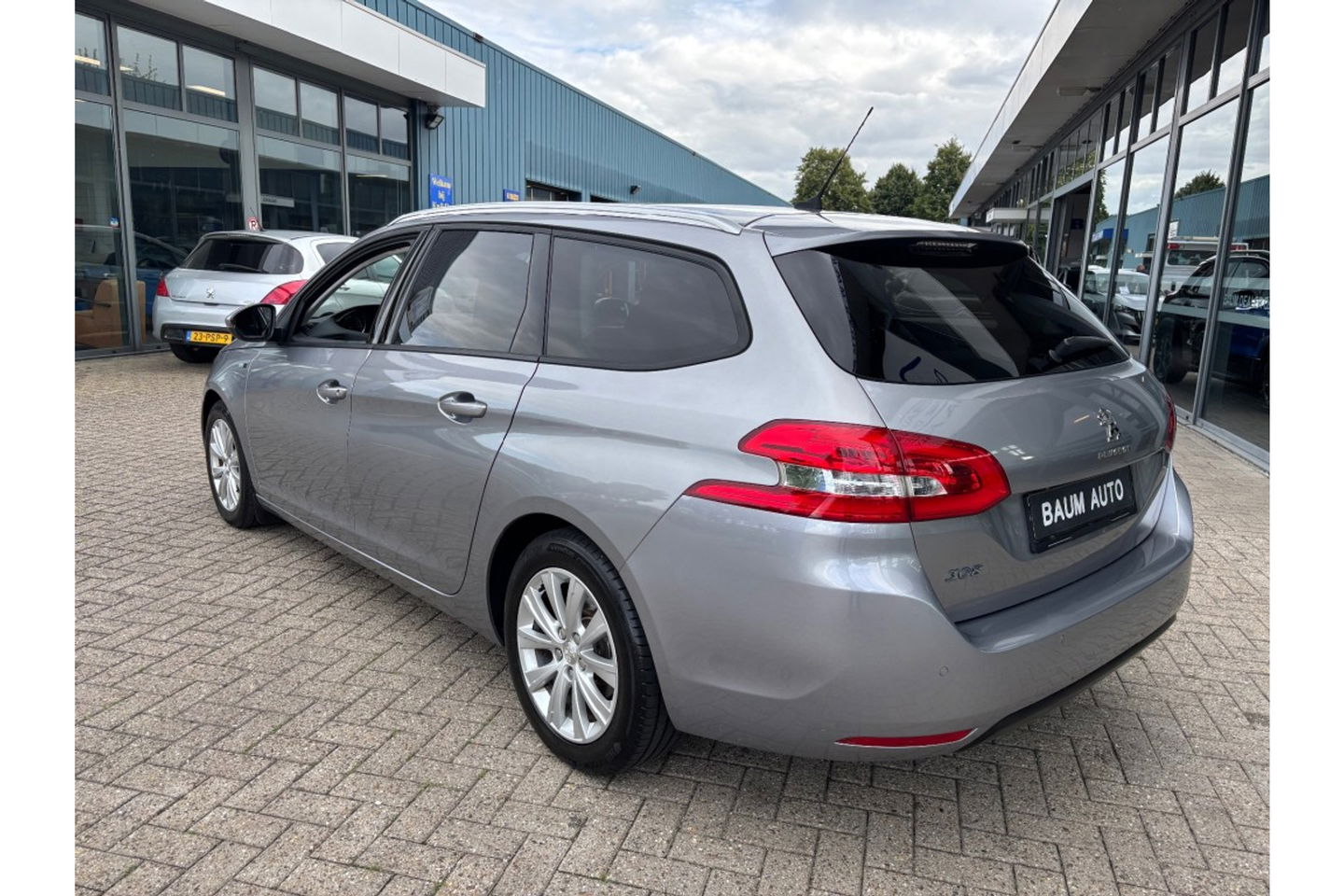 Peugeot 308 1.2 PURETECH STYLE 110 PK NAVI AIRCO/ECC PDC