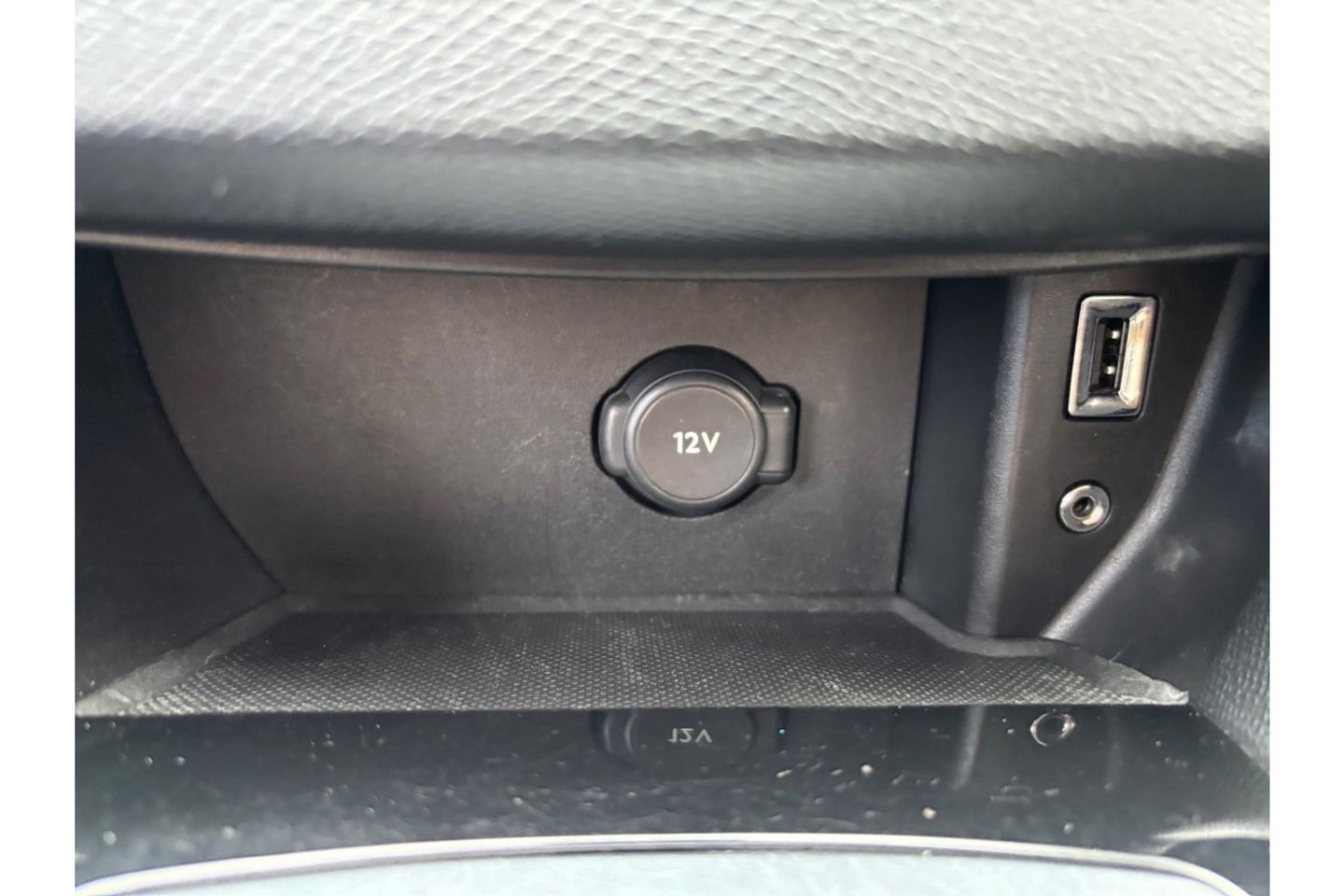 Peugeot 308 1.2 PURETECH STYLE 110 PK NAVI AIRCO/ECC PDC