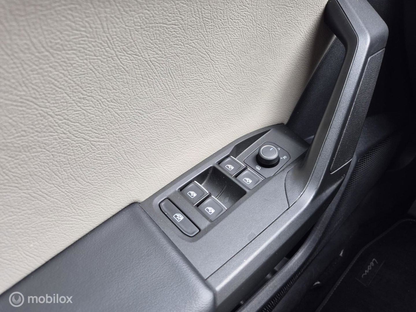 SEAT Leon Sportstourer 1.5 TSI Style Launch Edition, Leer, Virtual Cockpit