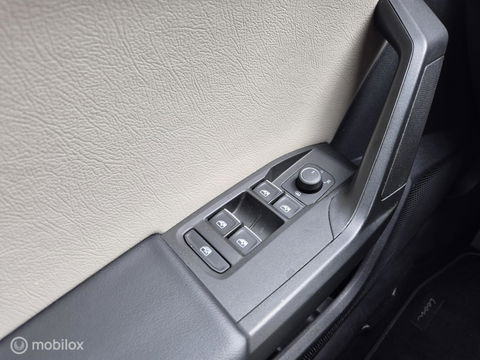 SEAT Leon Sportstourer 1.5 TSI Style Launch Edition, Leer, Virtual Cockpit