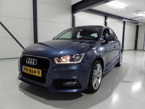 Audi A1 Sportback 1.0 TFSI Adrenalin S-Line "Origineel NL!" Navigatie 17"Velgen Cruise, van 2e eigenaar in zeer nette staat !
