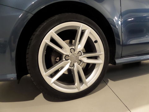 Audi A1 Sportback 1.0 TFSI Adrenalin S-Line "Origineel NL!" Navigatie 17"Velgen Cruise, van 2e eigenaar in zeer nette staat !