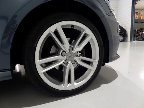 Audi A1 Sportback 1.0 TFSI Adrenalin S-Line "Origineel NL!" Navigatie 17"Velgen Cruise, van 2e eigenaar in zeer nette staat !