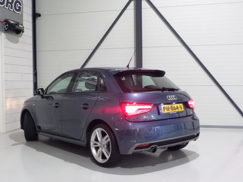 Audi A1 Sportback 1.0 TFSI Adrenalin S-Line "Origineel NL!" Navigatie 17"Velgen Cruise, van 2e eigenaar in zeer nette staat !