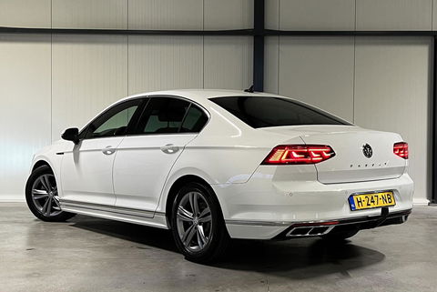 Volkswagen Passat 1.5 TSI 150PK R-line Virtual Trekhaak NAP