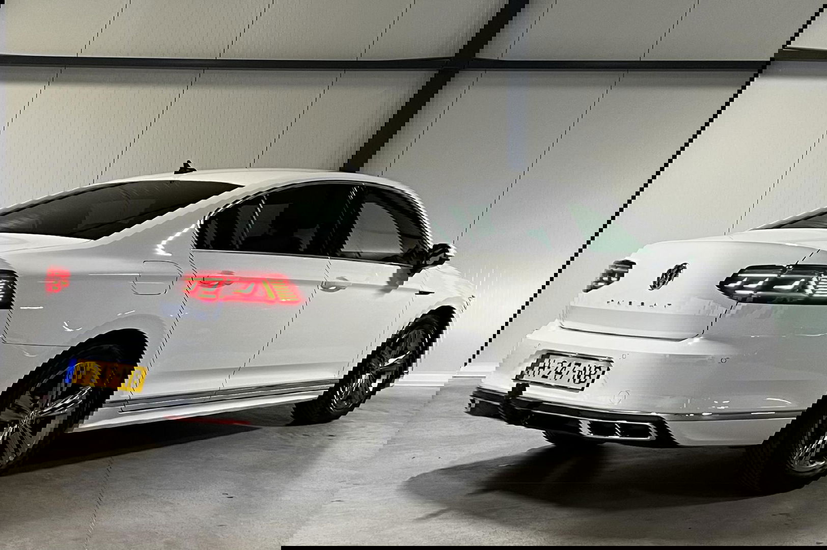 Volkswagen Passat 1.5 TSI 150PK R-line Virtual Trekhaak NAP