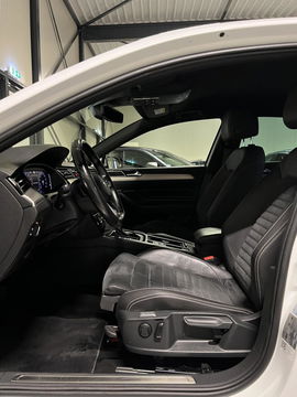Volkswagen Passat 1.5 TSI 150PK R-line Virtual Trekhaak NAP