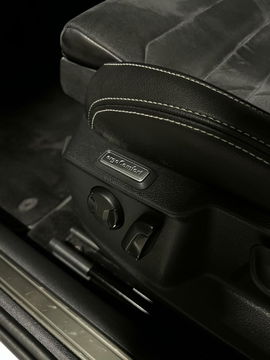 Volkswagen Passat 1.5 TSI 150PK R-line Virtual Trekhaak NAP
