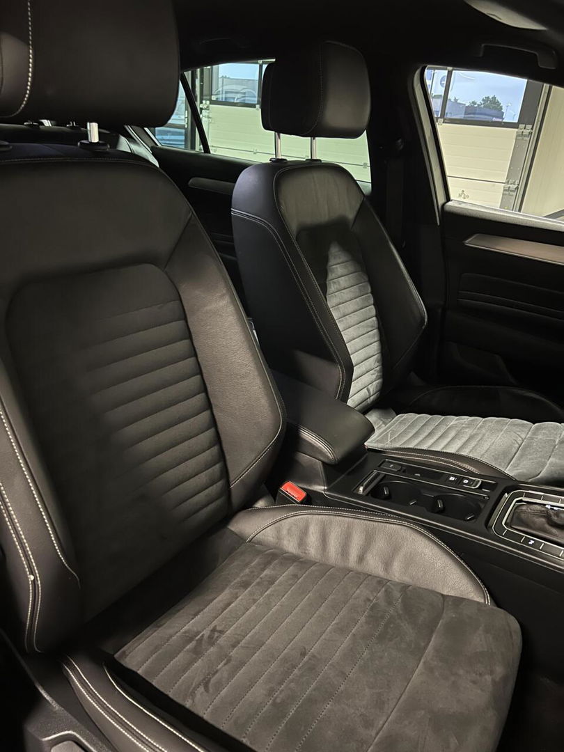 Volkswagen Passat 1.5 TSI 150PK R-line Virtual Trekhaak NAP