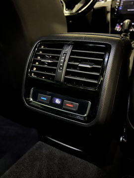 Volkswagen Passat 1.5 TSI 150PK R-line Virtual Trekhaak NAP