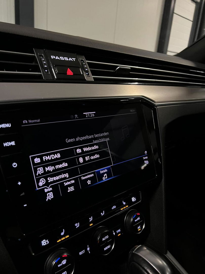 Volkswagen Passat 1.5 TSI 150PK R-line Virtual Trekhaak NAP