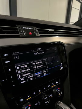 Volkswagen Passat 1.5 TSI 150PK R-line Virtual Trekhaak NAP