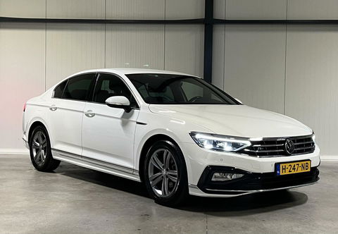 Volkswagen Passat 1.5 TSI 150PK R-line Virtual Trekhaak NAP