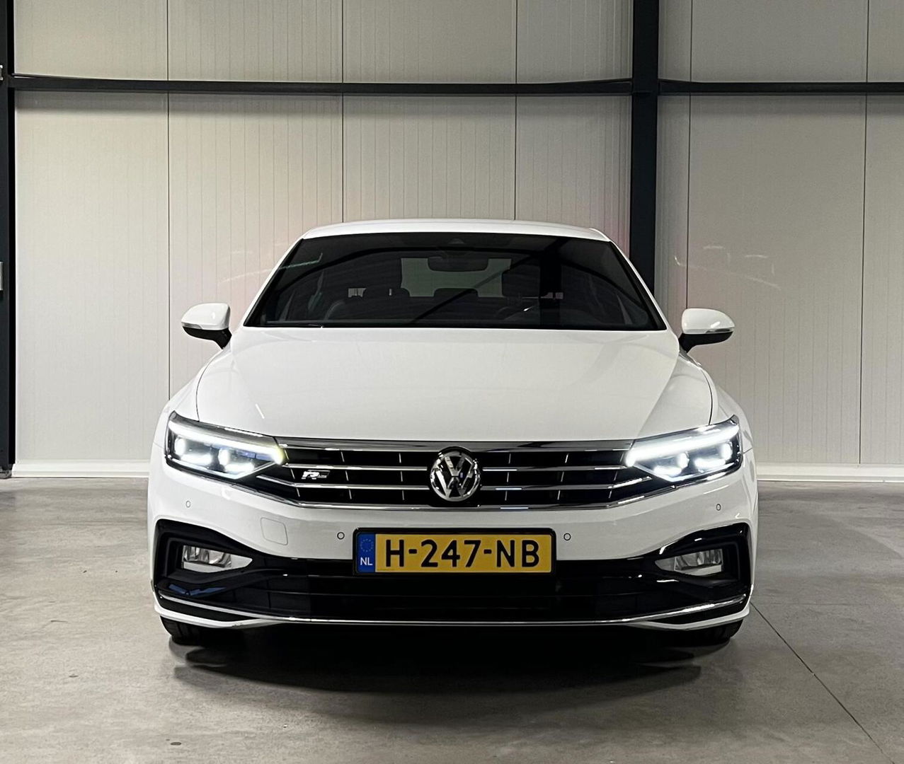 Volkswagen Passat 1.5 TSI 150PK R-line Virtual Trekhaak NAP