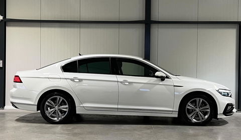 Volkswagen Passat 1.5 TSI 150PK R-line Virtual Trekhaak NAP