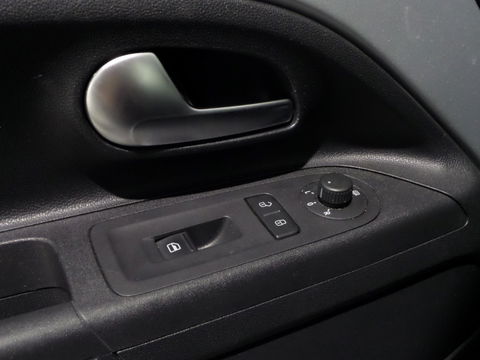 Volkswagen up! 1.0 high up! BlueMotion "Origineel NL!" Navigatie Bluetooth Airco Lichtmetalen-velgen Mistlampen Elektrische-ramen