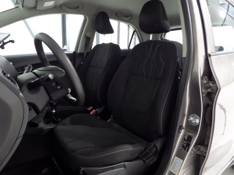 Kia Picanto 1.0 CVVT ISG Comfort Pack "Origineel NL!" Airco Trekhaak Bluetooth Elektrische ramen 4-Seizoenen banden